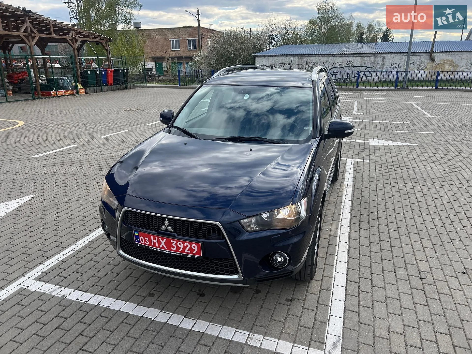 2010 Mitsubishi Outlander - мініатюра 14