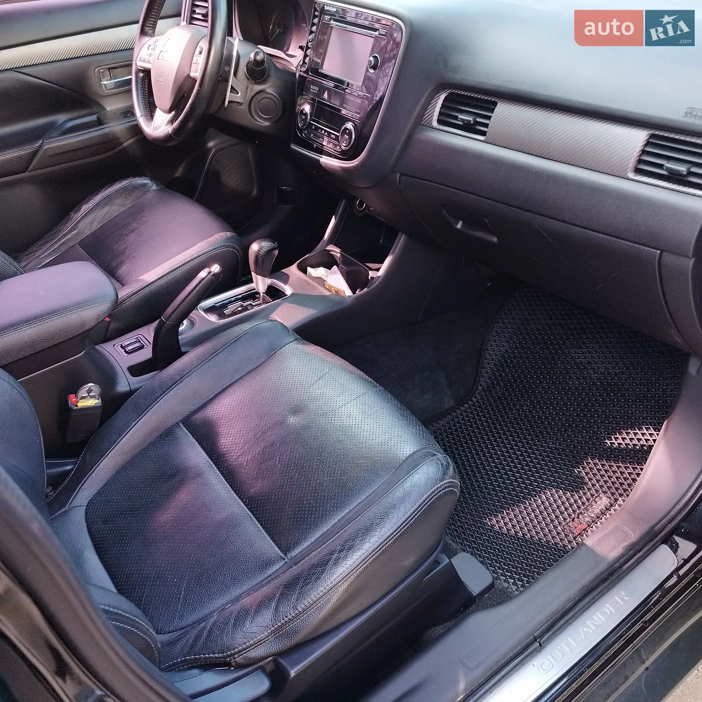 2013 Mitsubishi Outlander - мініатюра 12