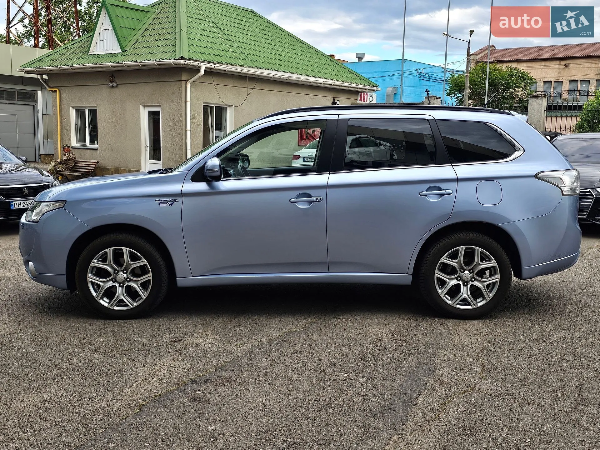 2014 Mitsubishi Outlander - мініатюра 8