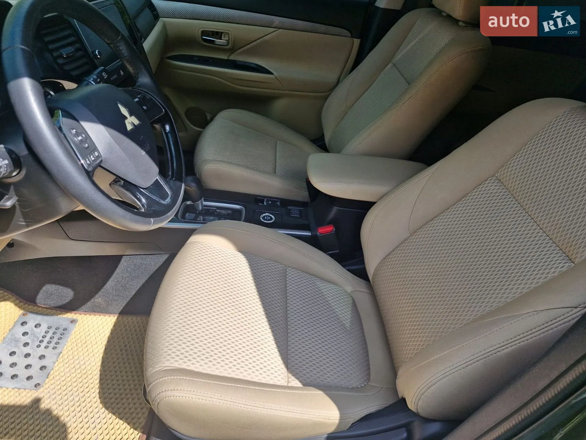 2018 Mitsubishi Outlander - мініатюра 13