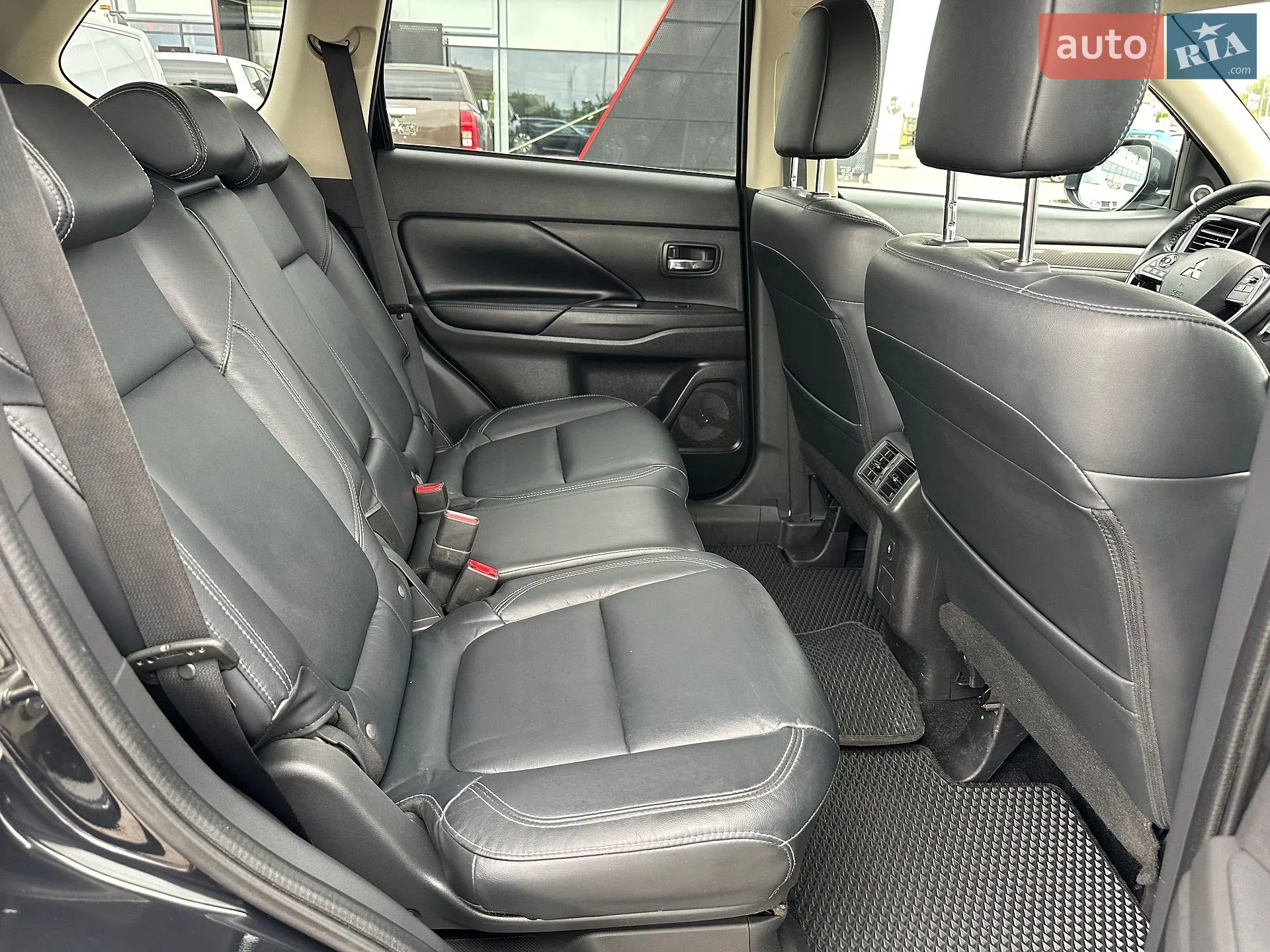 2021 Mitsubishi Outlander - мініатюра 35