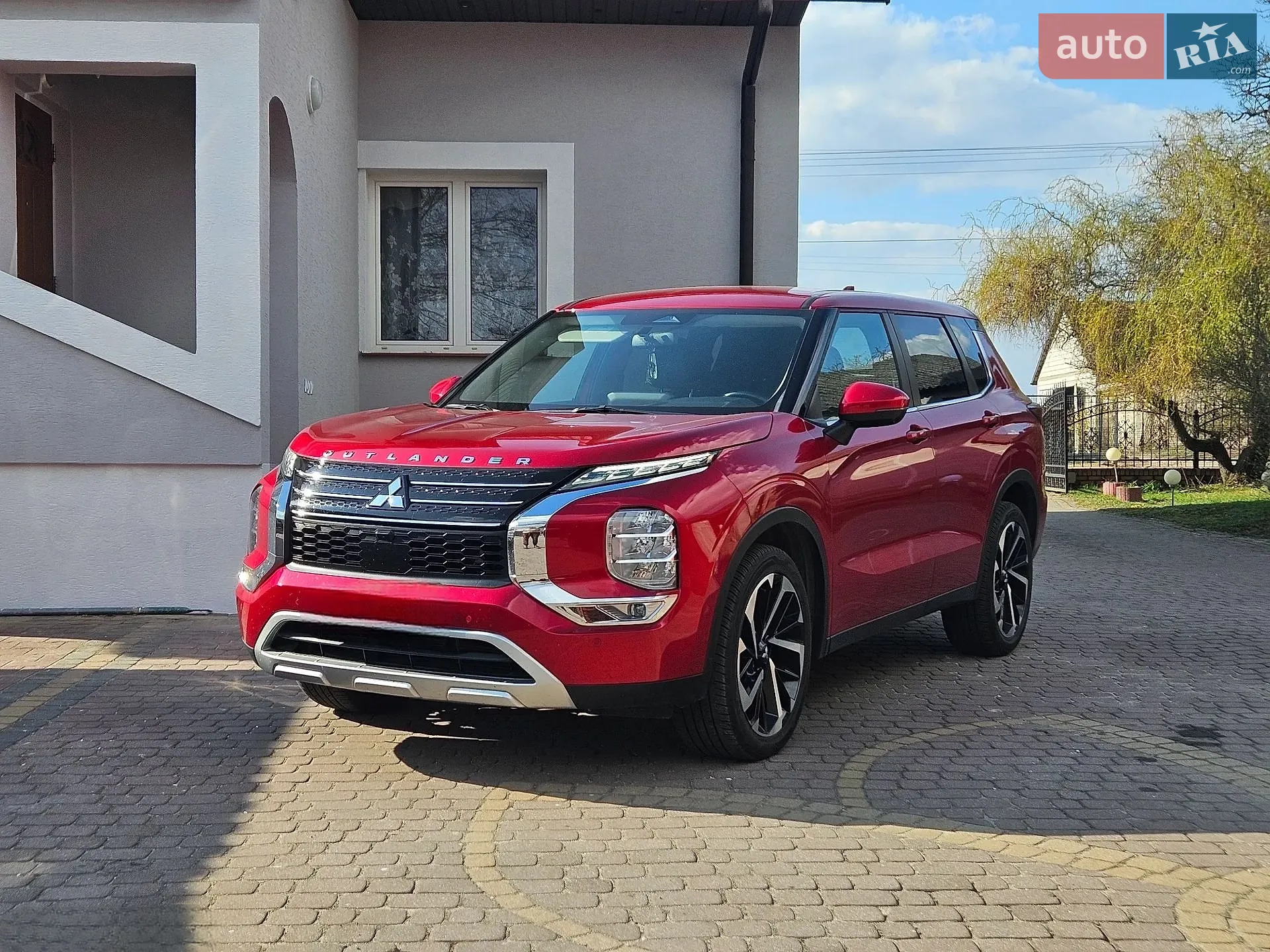 2023 Mitsubishi Outlander - мініатюра 2