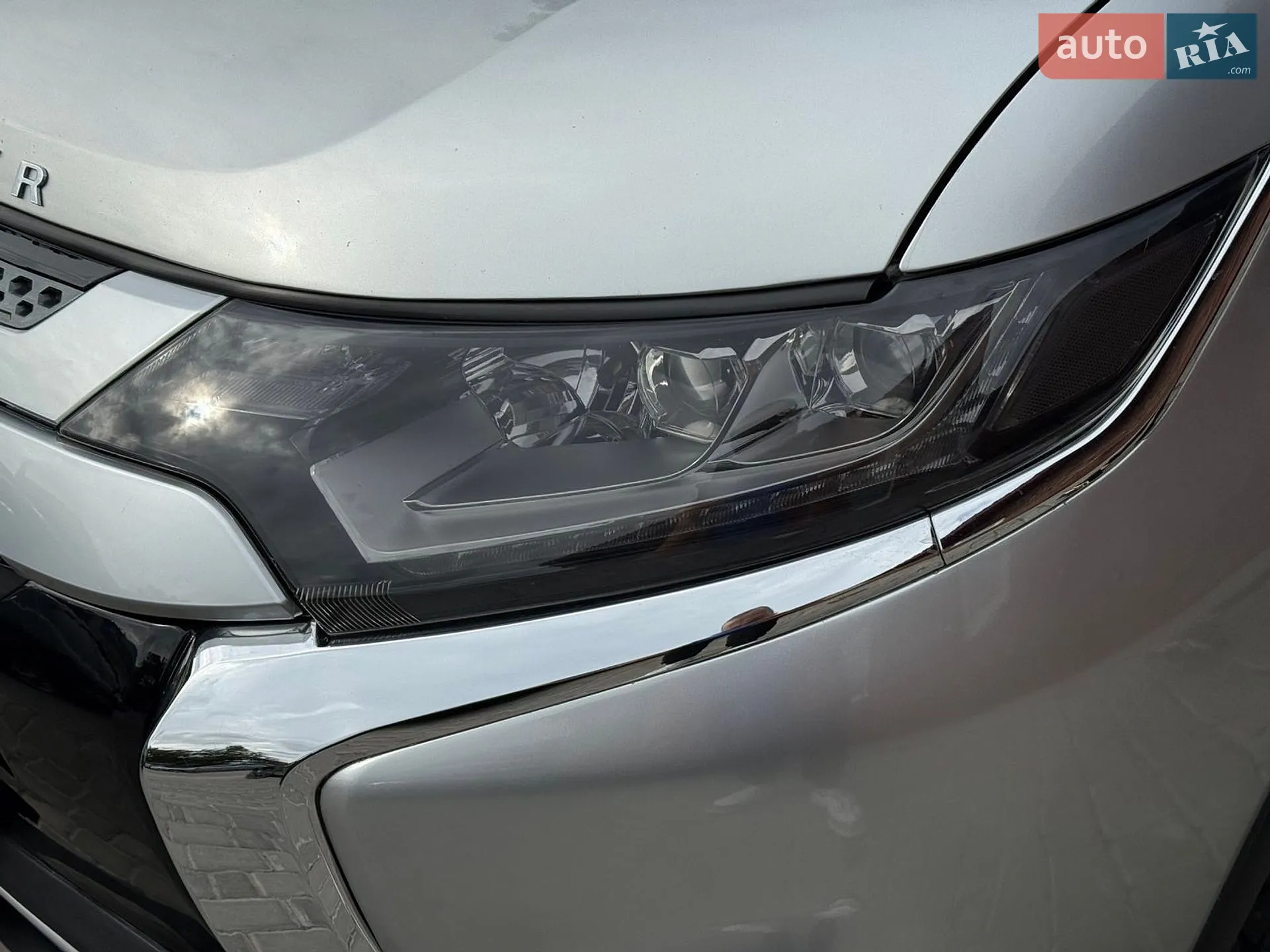 2018 Mitsubishi Outlander - мініатюра 4
