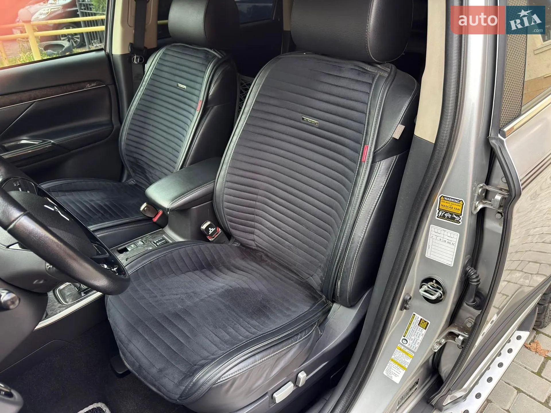 2018 Mitsubishi Outlander - мініатюра 14