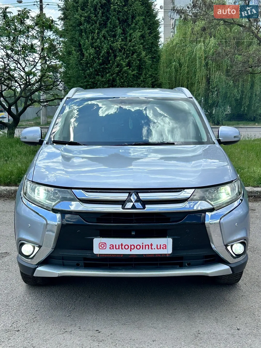 2017 Mitsubishi Outlander - мініатюра 2