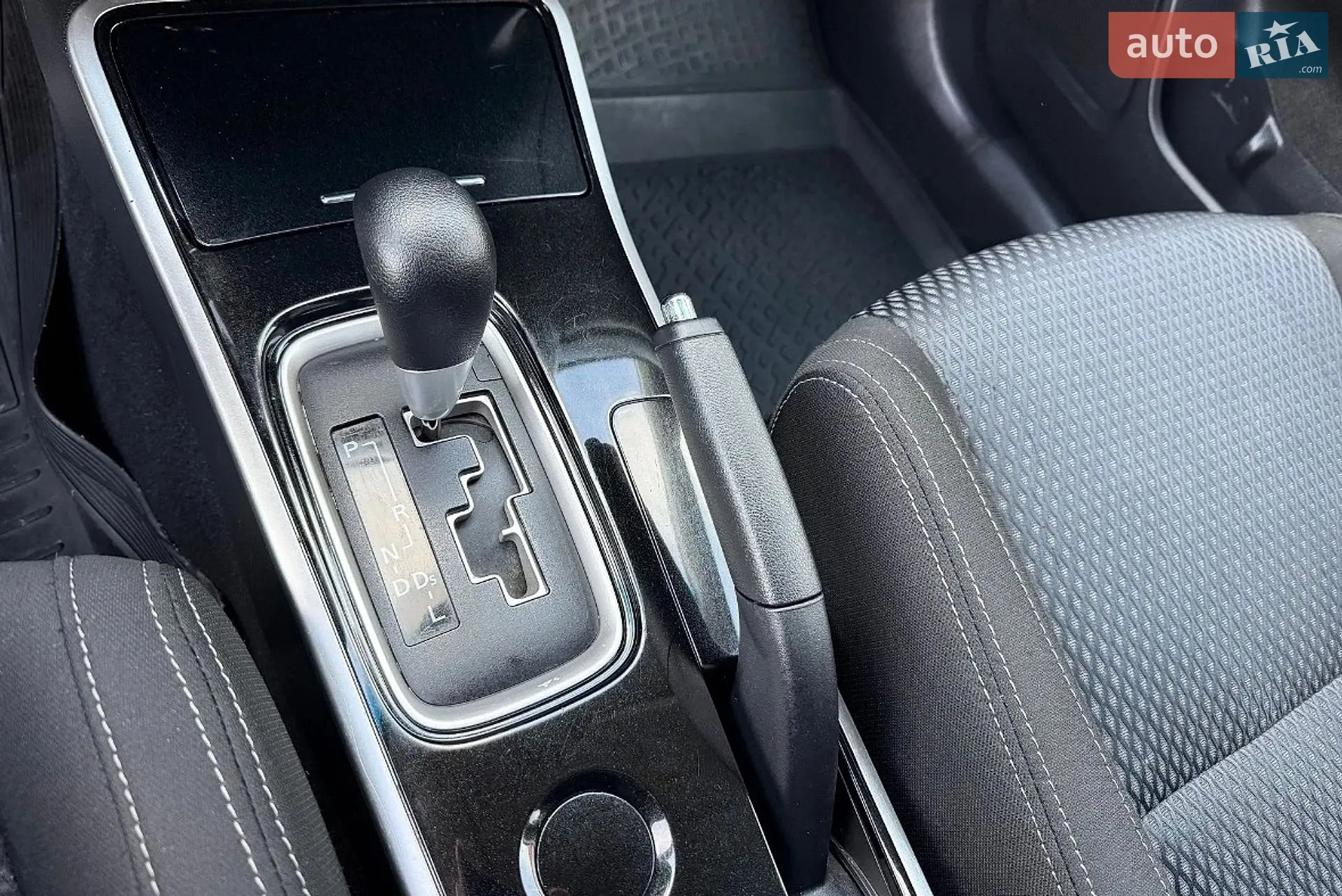 2018 Mitsubishi Outlander - мініатюра 11