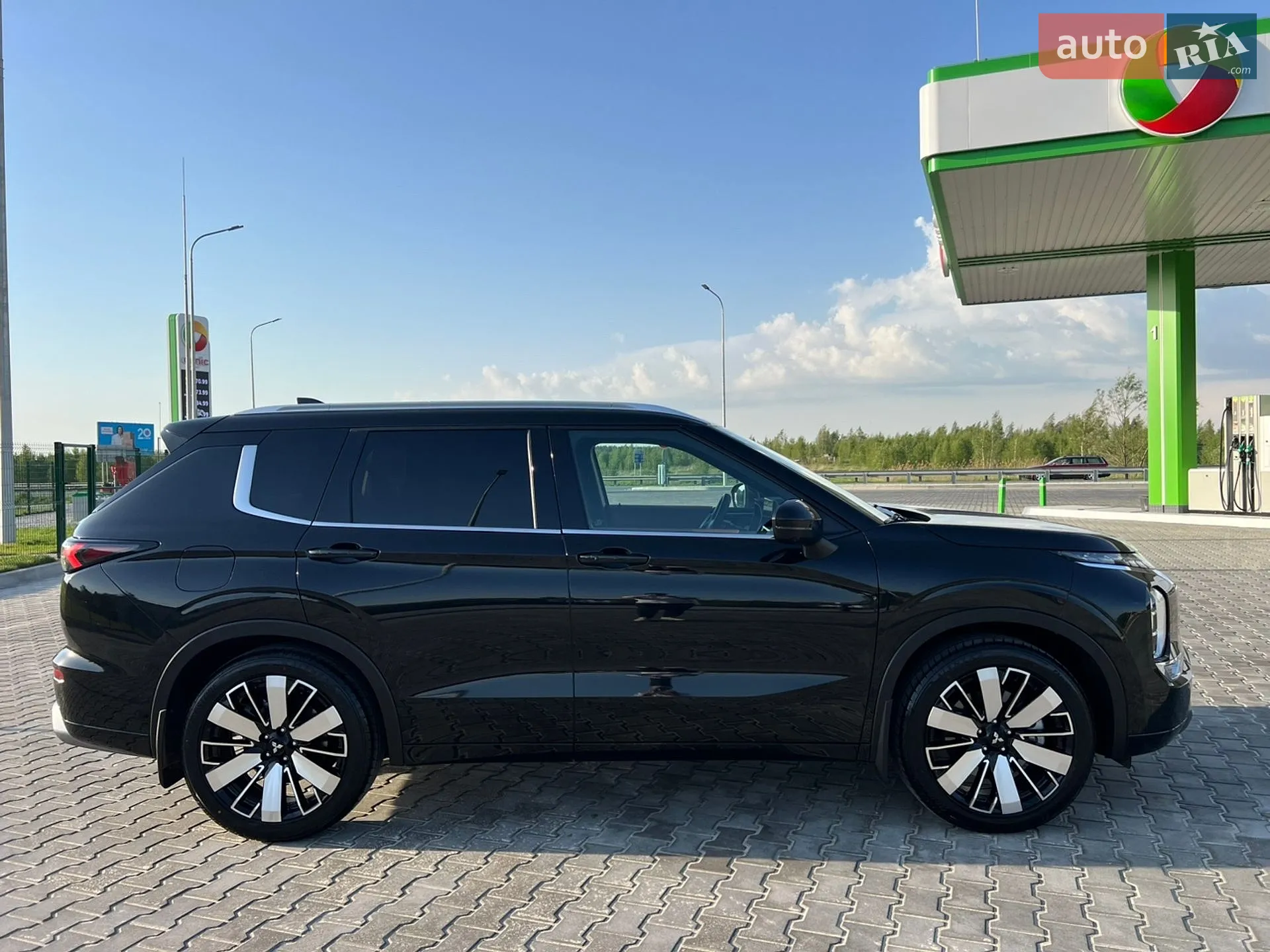 2025 Mitsubishi Outlander - мініатюра 9