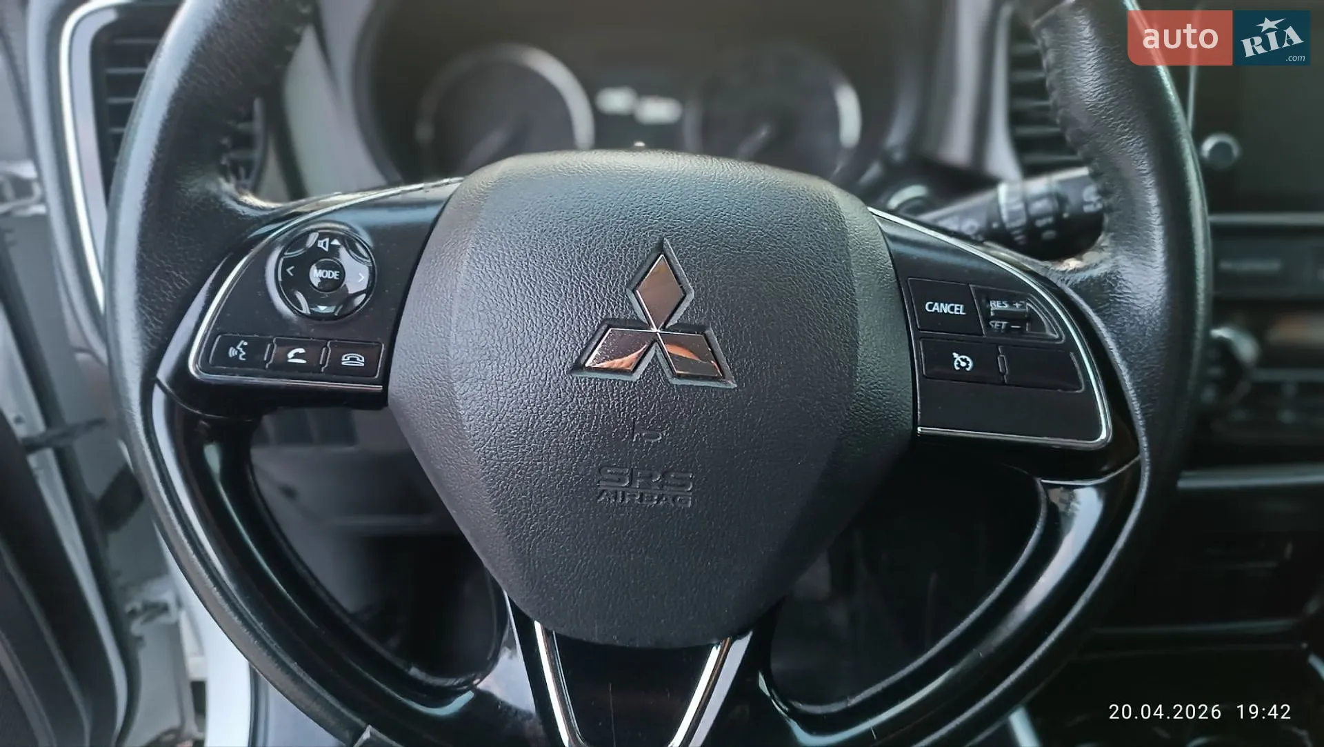 2017 Mitsubishi Outlander - мініатюра 31