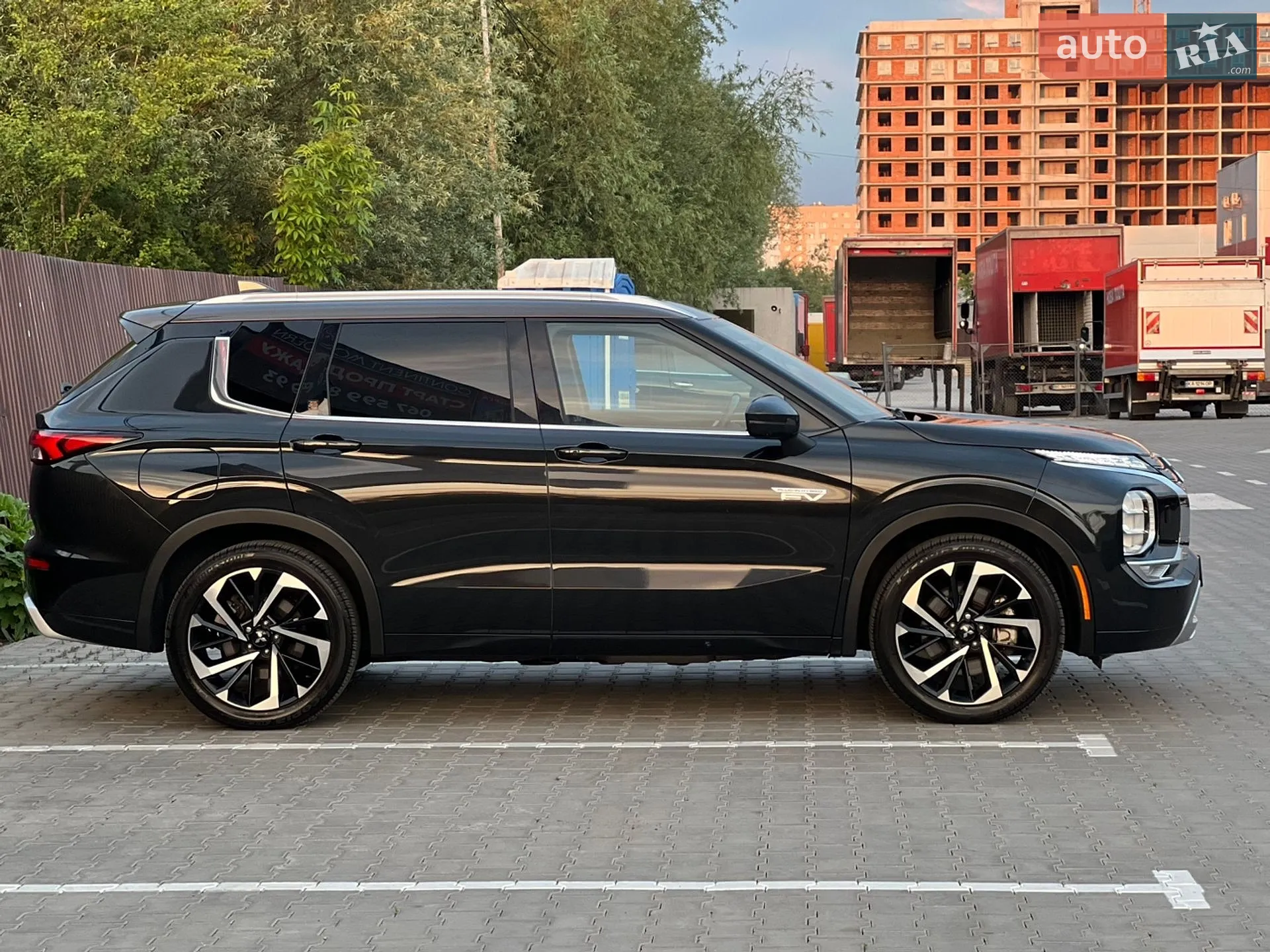 2023 Mitsubishi Outlander - мініатюра 4