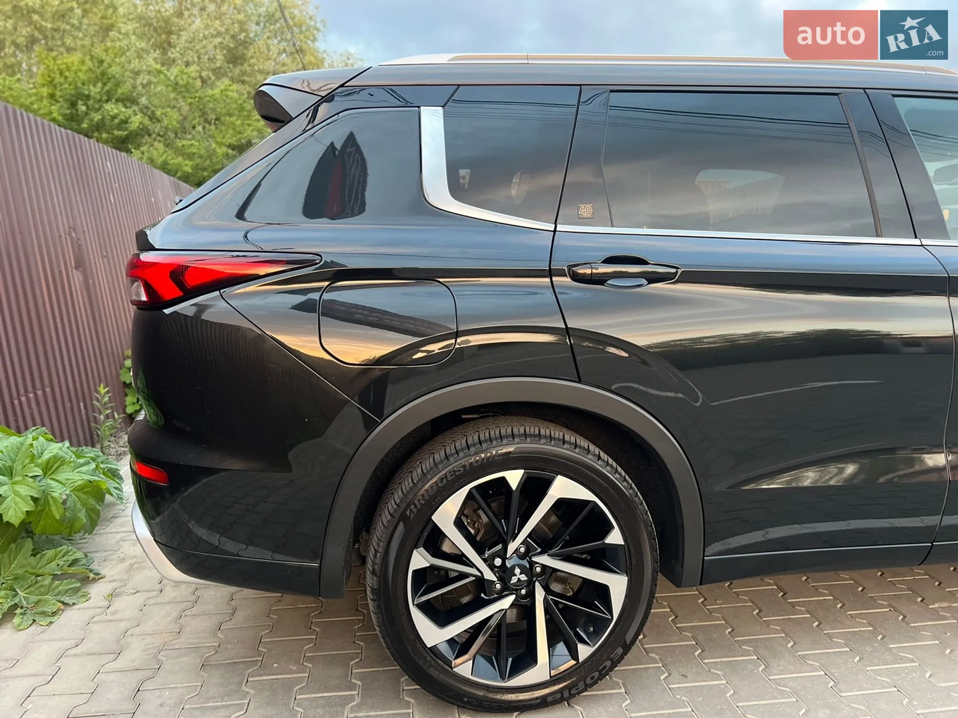 2023 Mitsubishi Outlander - мініатюра 22