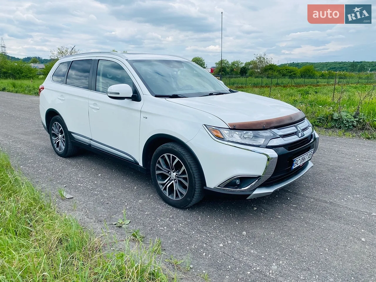 2016 Mitsubishi Outlander - мініатюра 28