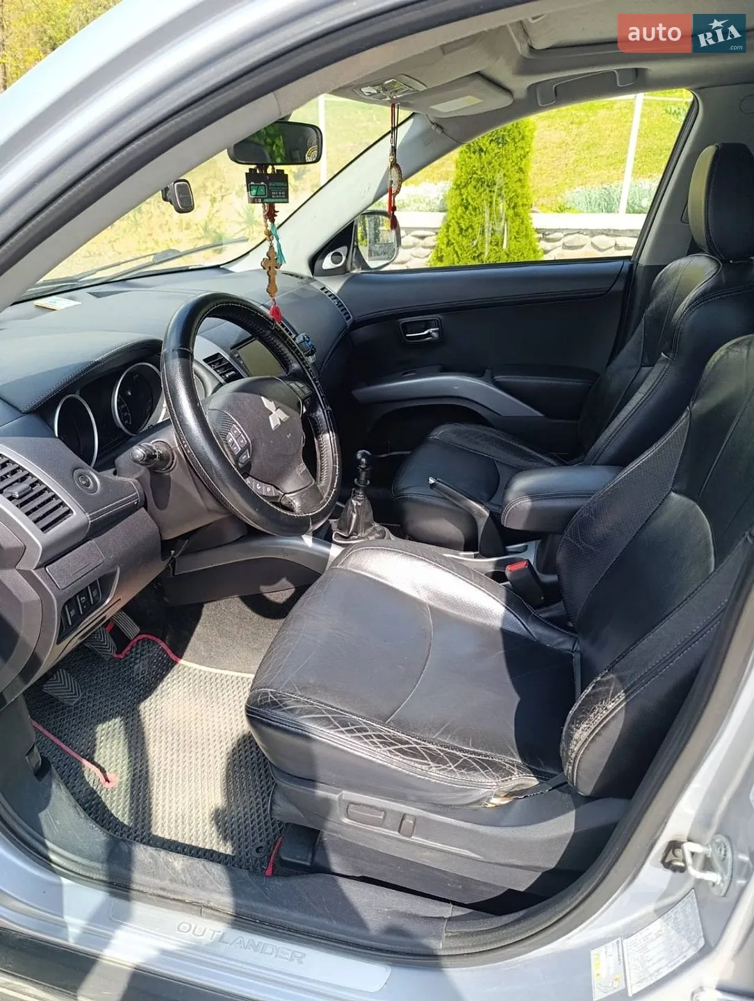 2010 Mitsubishi Outlander - мініатюра 11
