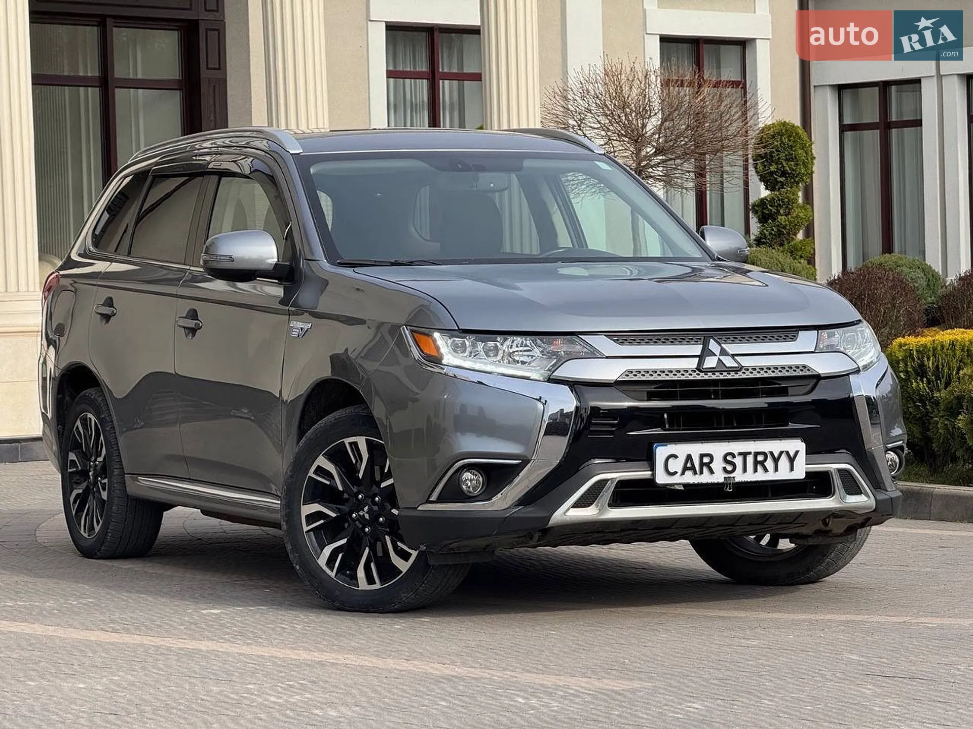 2018 Mitsubishi Outlander - мініатюра 8