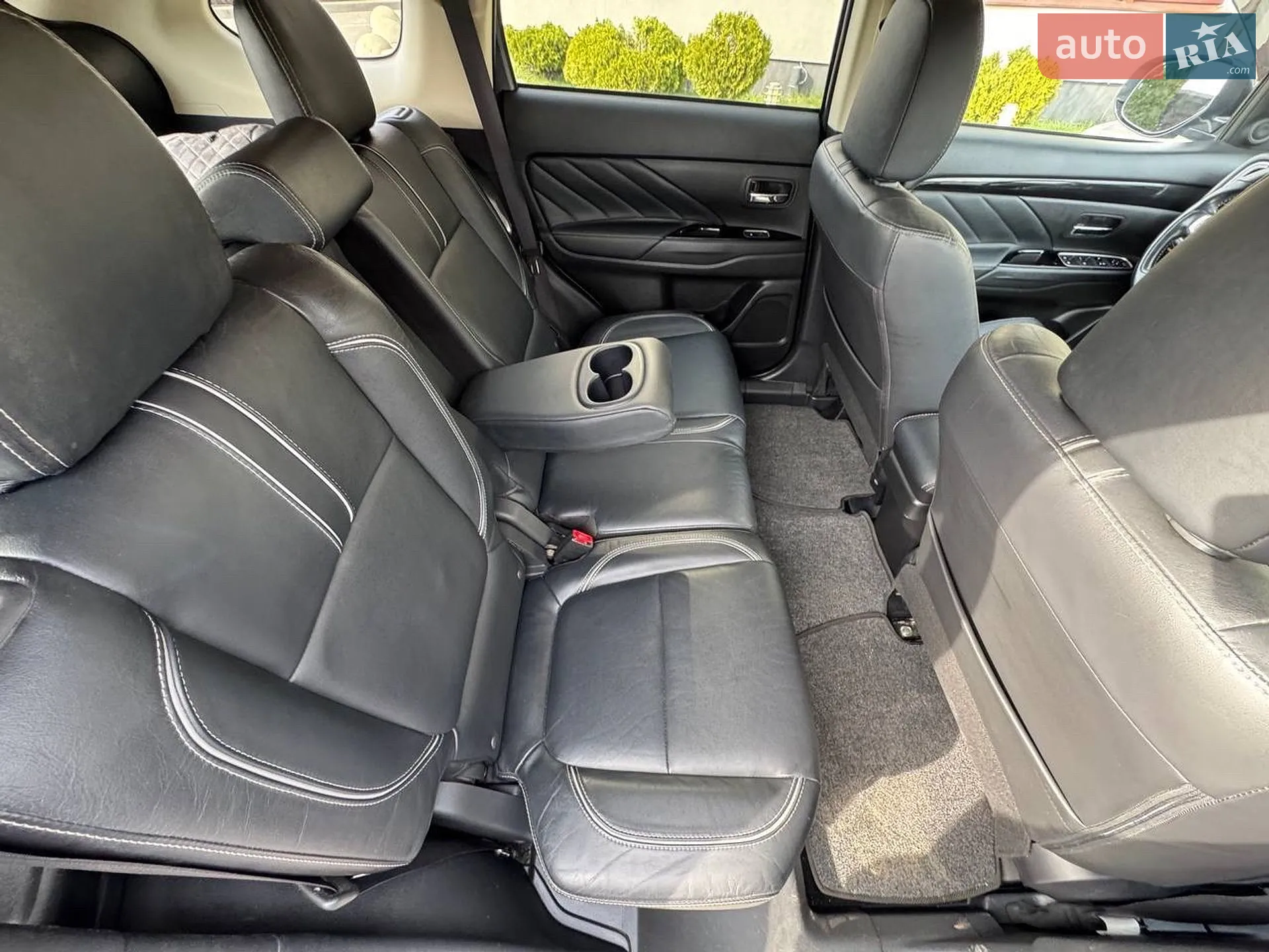 2018 Mitsubishi Outlander - мініатюра 28
