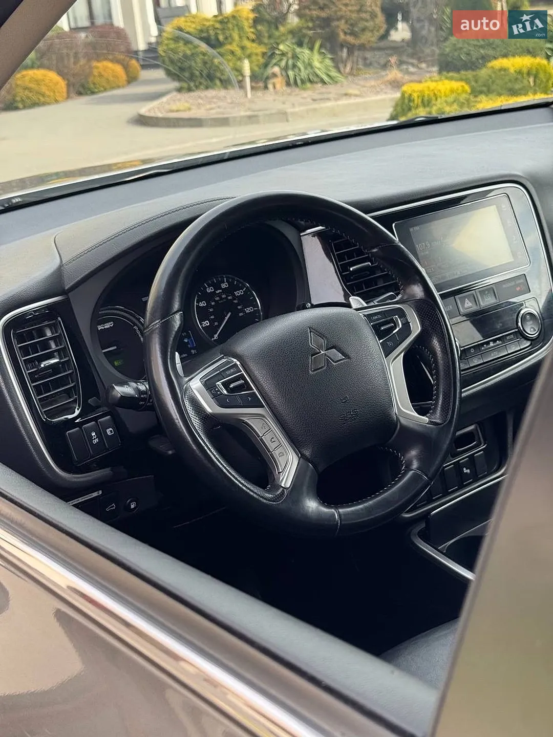 2018 Mitsubishi Outlander - мініатюра 41