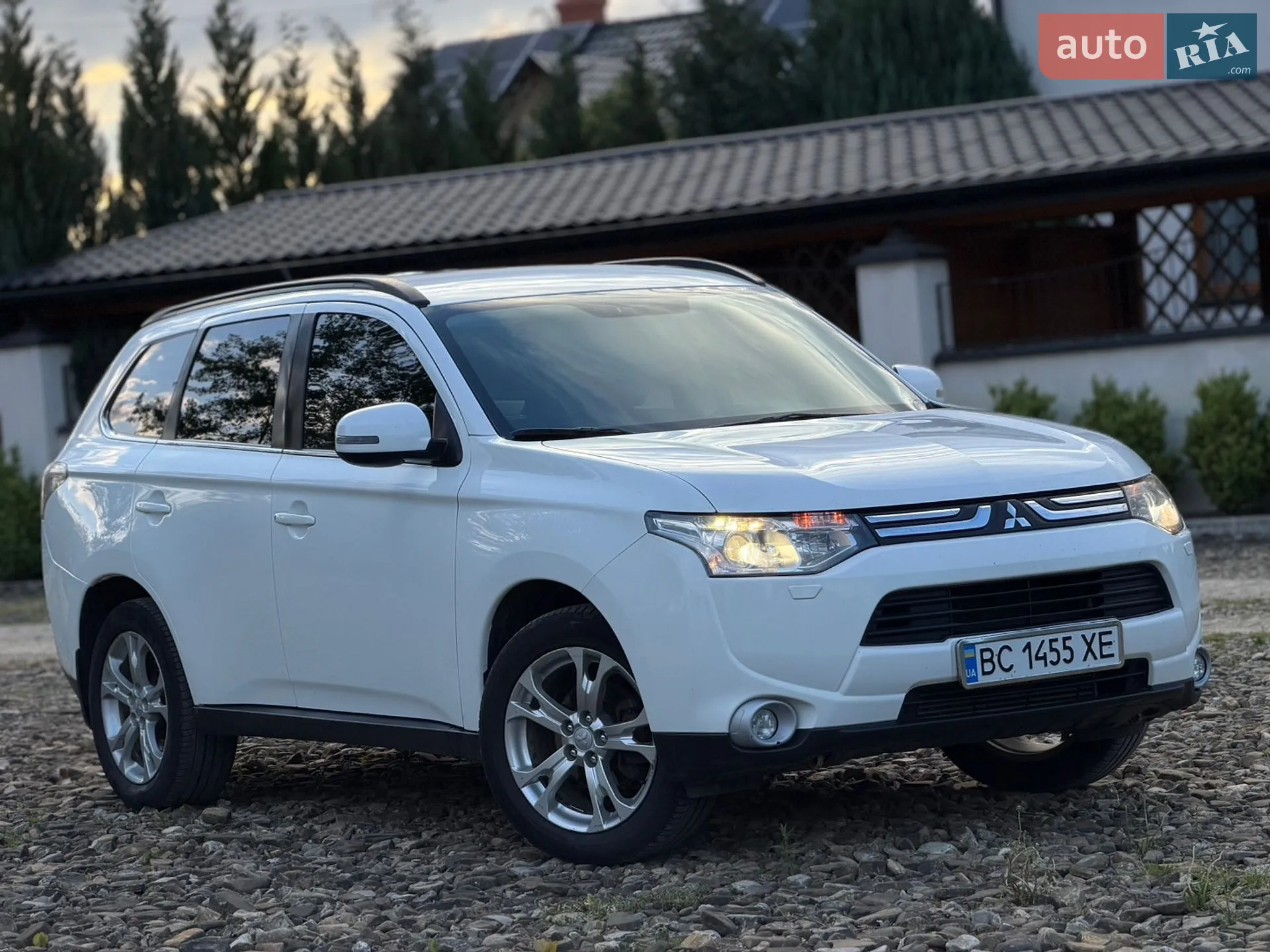 2013 Mitsubishi Outlander - мініатюра 2