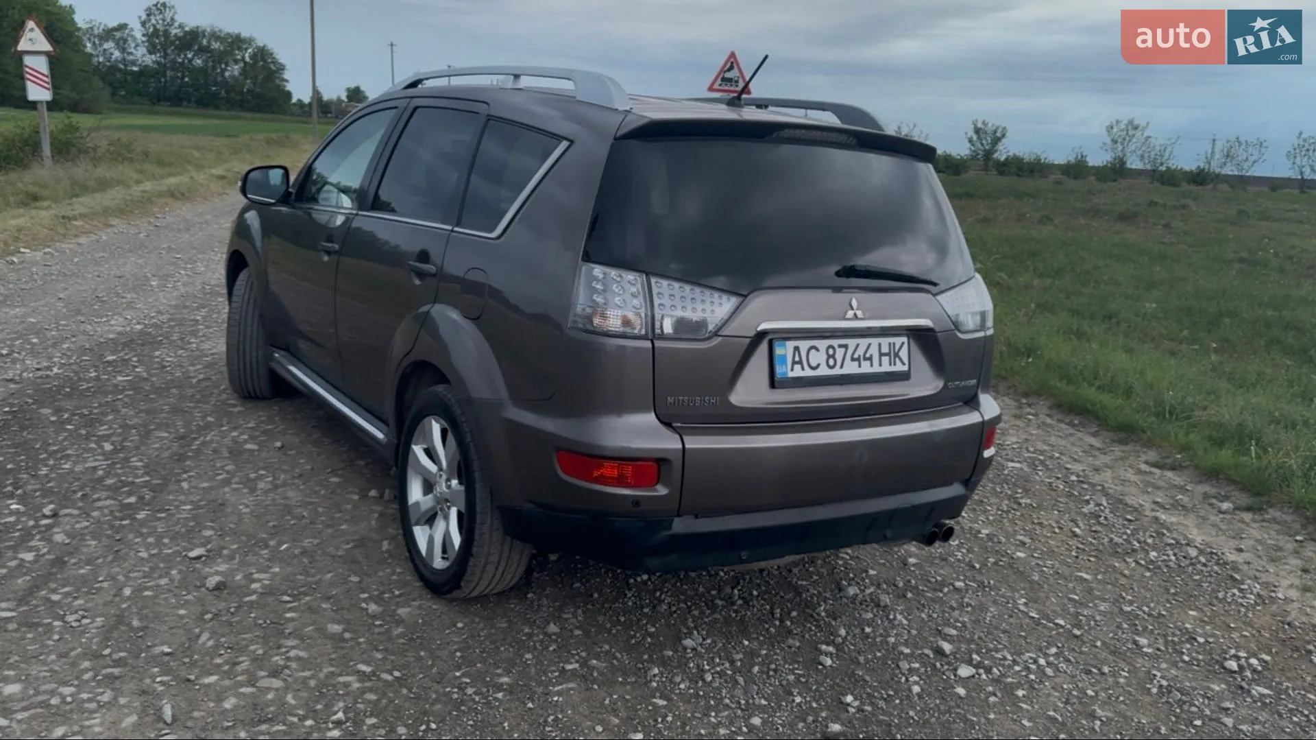 2010 Mitsubishi Outlander - мініатюра 2