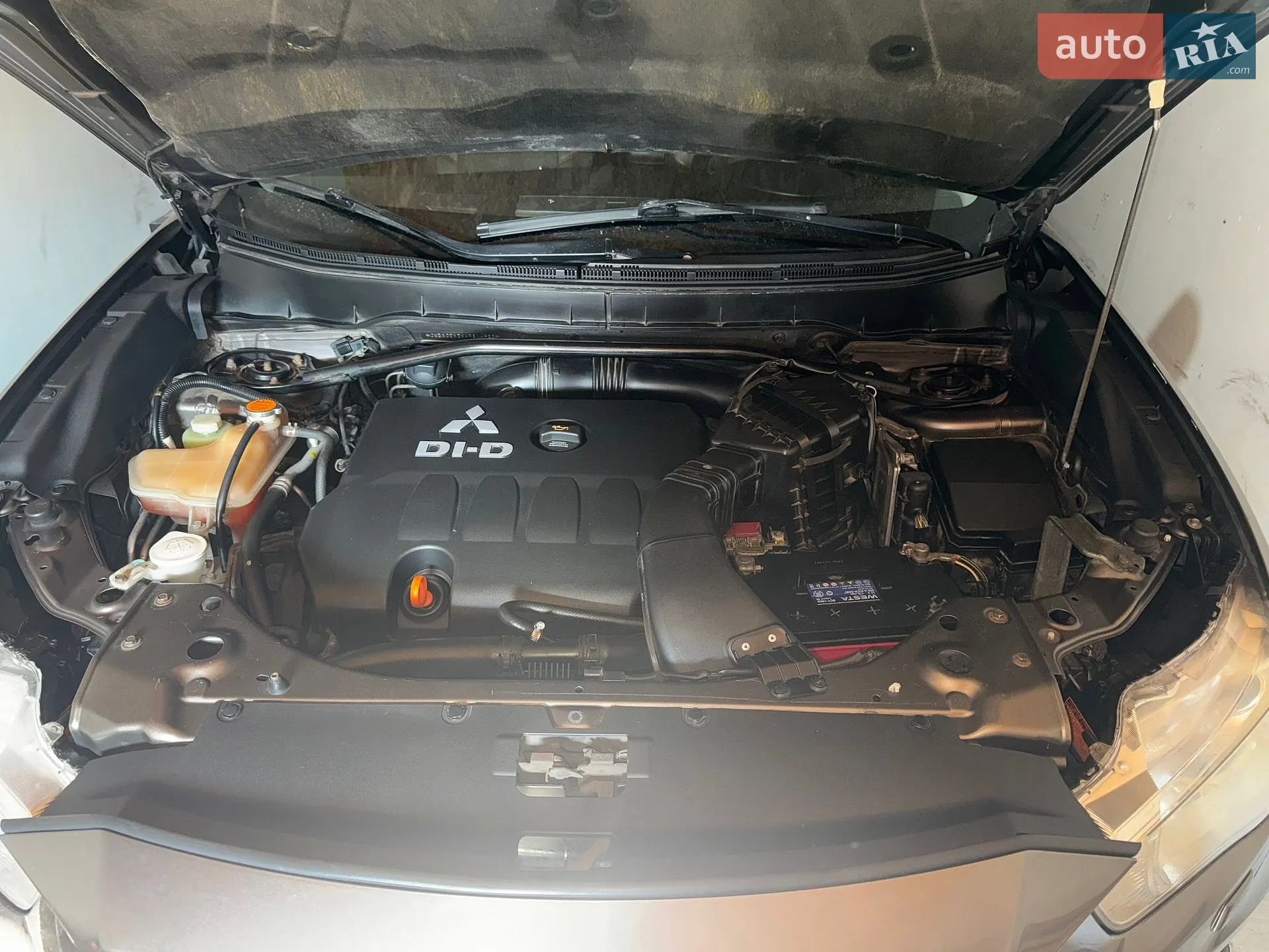 2010 Mitsubishi Outlander - мініатюра 10