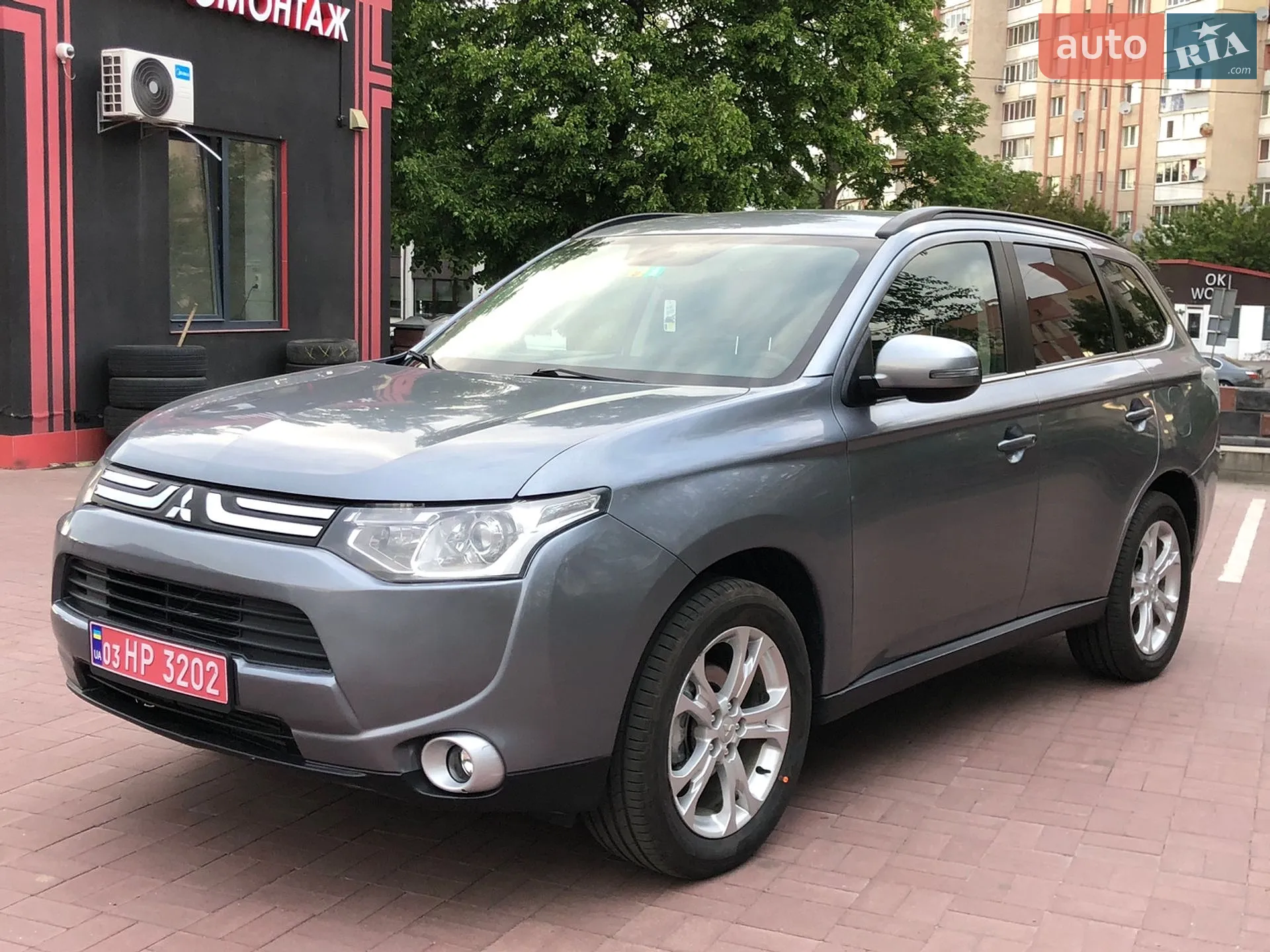 2013 Mitsubishi Outlander - мініатюра 10