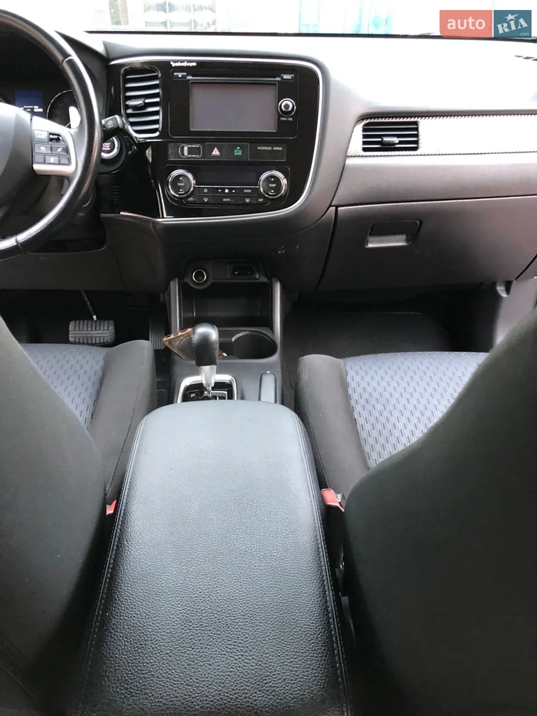 2013 Mitsubishi Outlander - мініатюра 26
