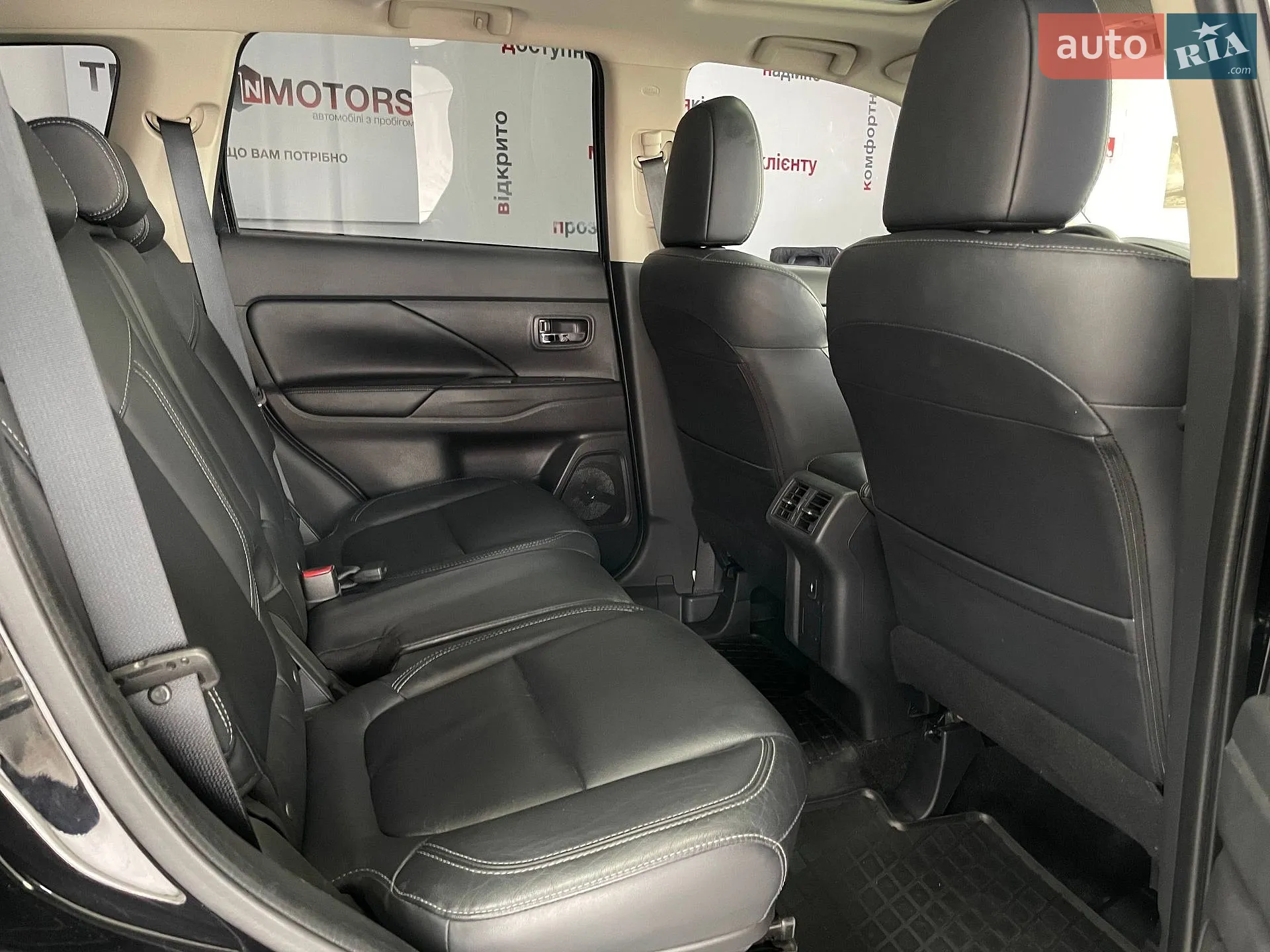 2020 Mitsubishi Outlander - мініатюра 40