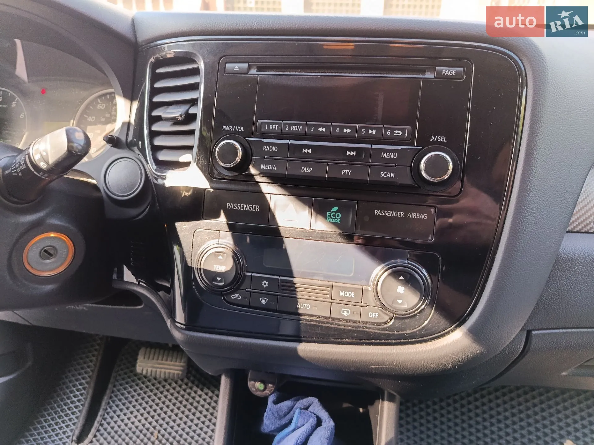 2013 Mitsubishi Outlander - мініатюра 18