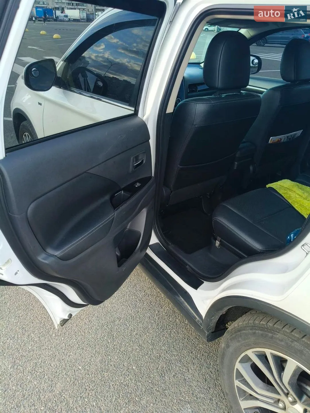 2016 Mitsubishi Outlander - мініатюра 8