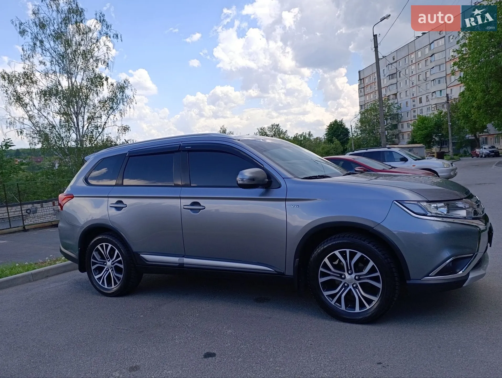 2016 Mitsubishi Outlander - мініатюра 18