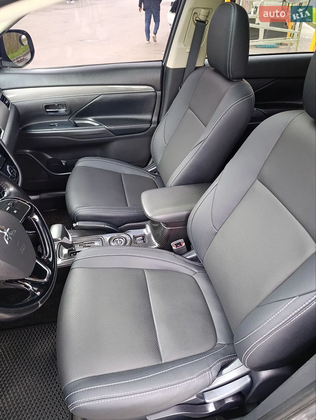 2016 Mitsubishi Outlander - мініатюра 26