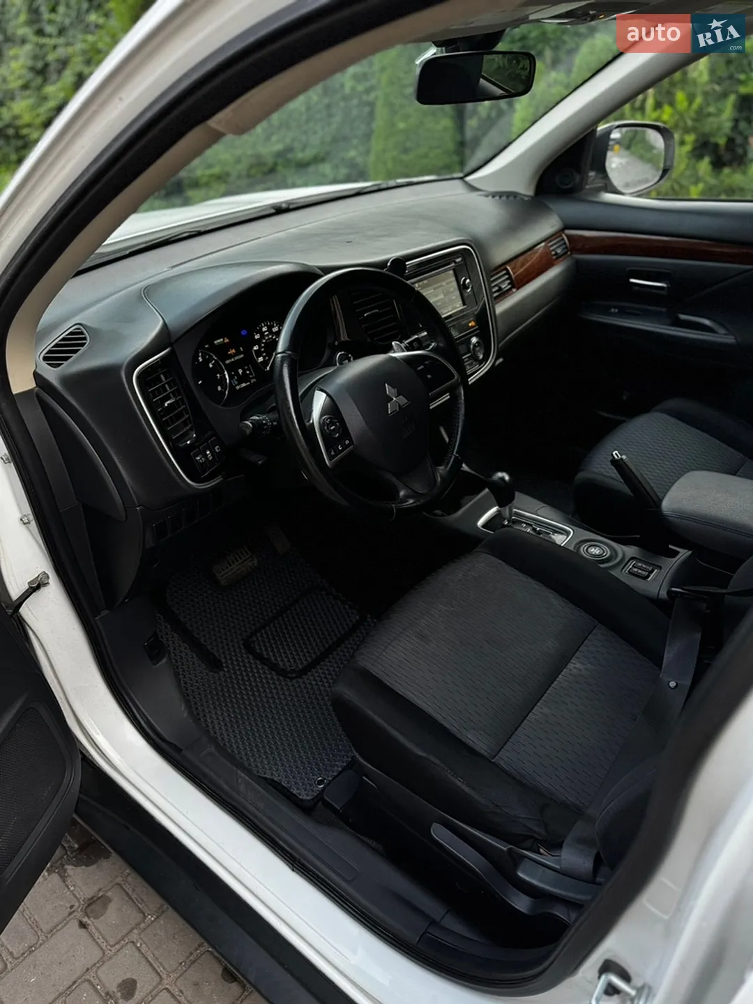 2013 Mitsubishi Outlander - мініатюра 13