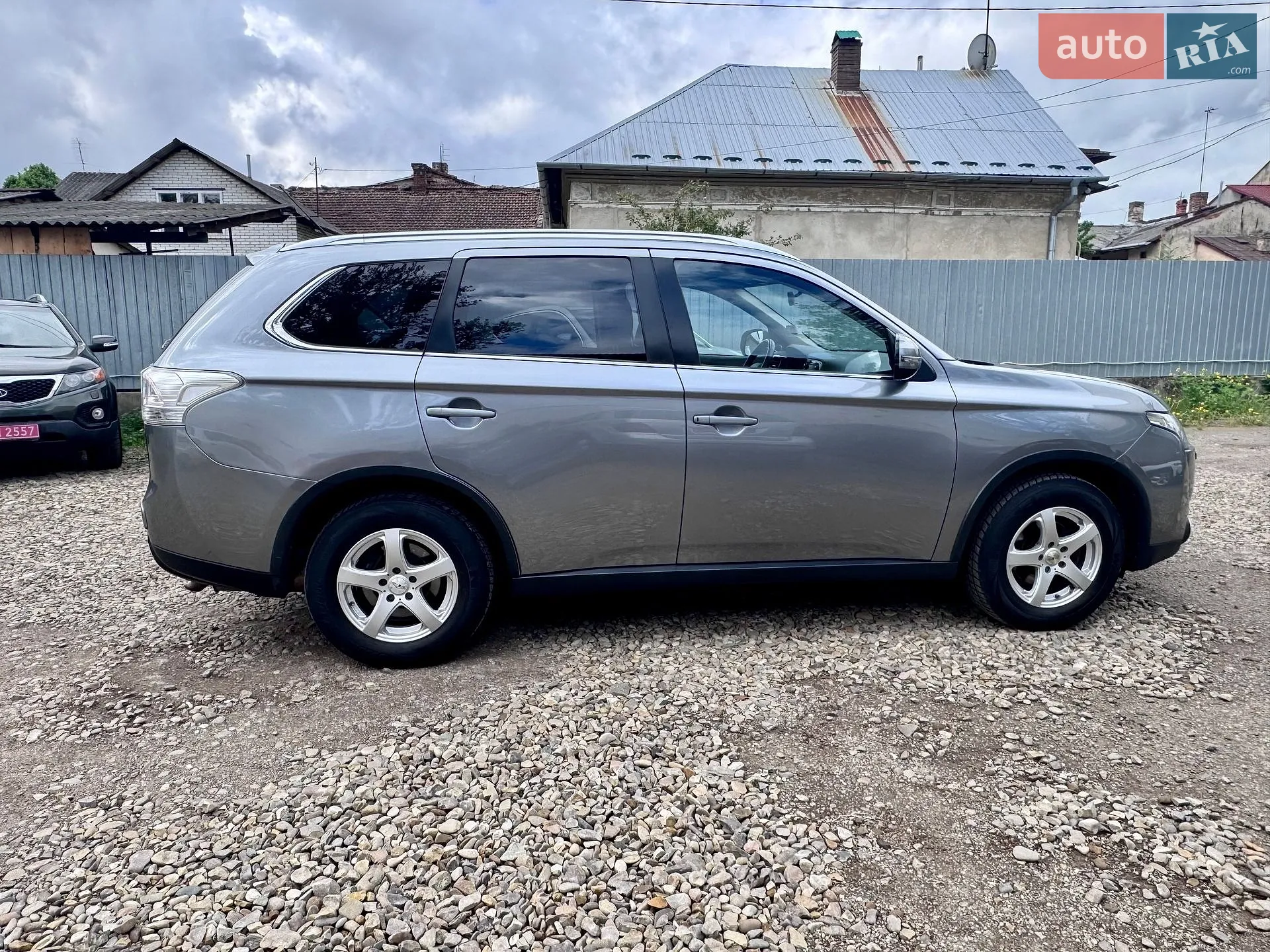 2014 Mitsubishi Outlander - мініатюра 11