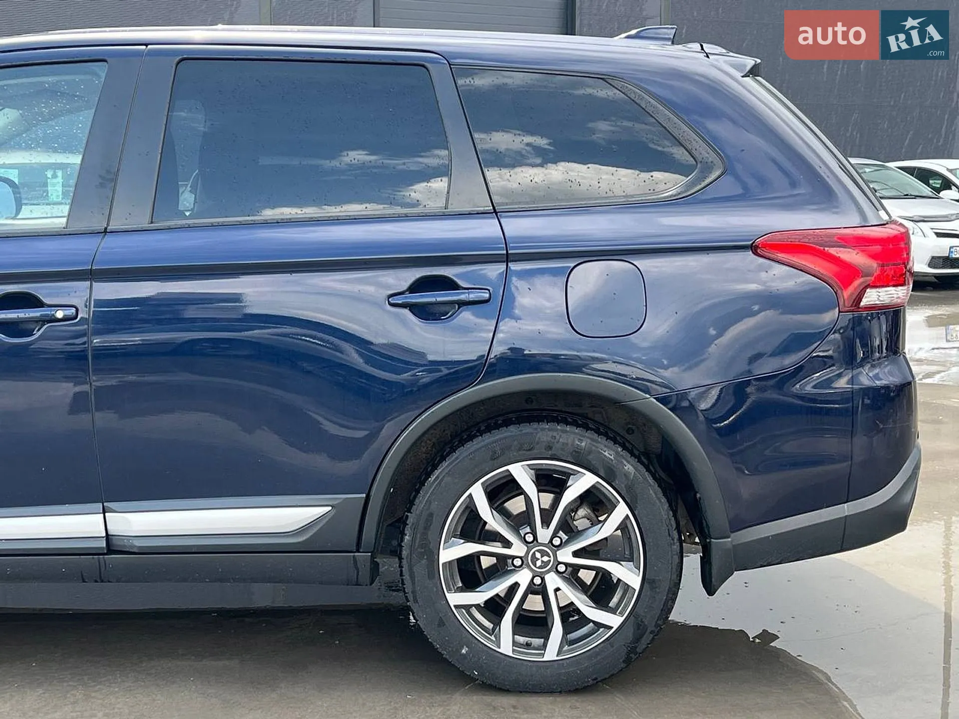 2019 Mitsubishi Outlander - мініатюра 4