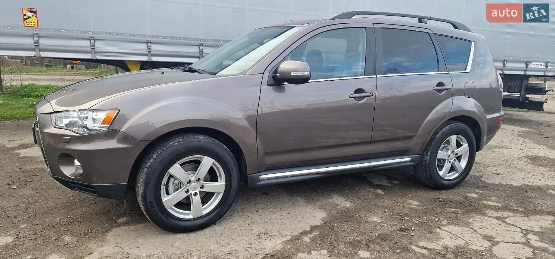 2011 Mitsubishi Outlander - мініатюра 14