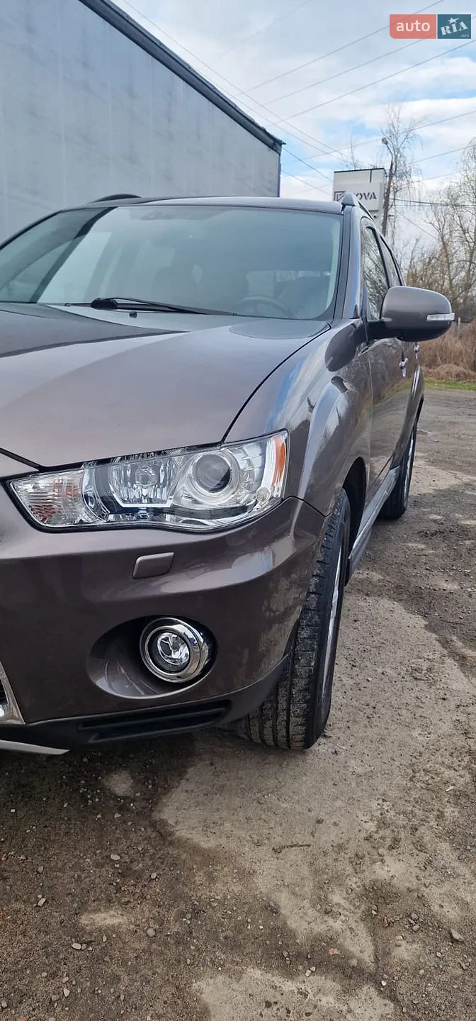 2011 Mitsubishi Outlander - мініатюра 2