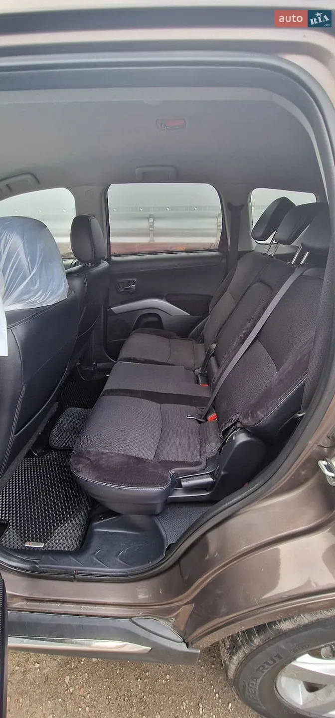 2011 Mitsubishi Outlander - мініатюра 55