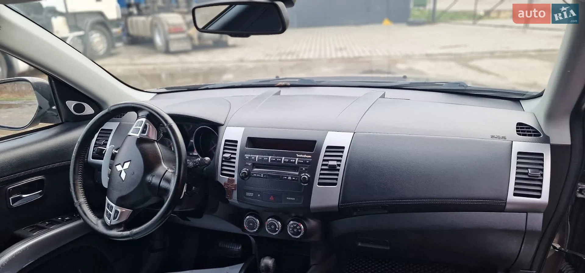 2011 Mitsubishi Outlander - мініатюра 65