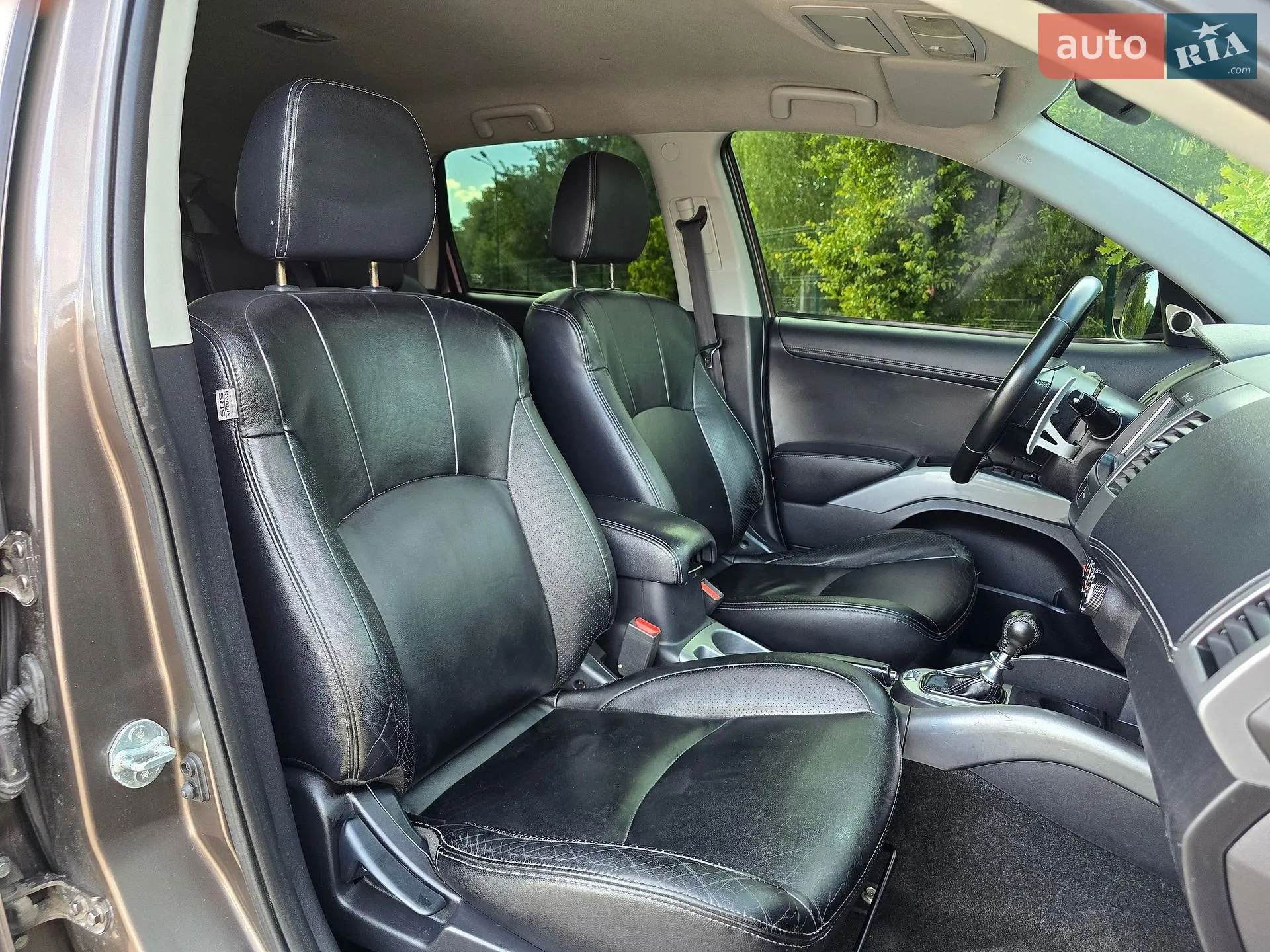 2010 Mitsubishi Outlander - мініатюра 19