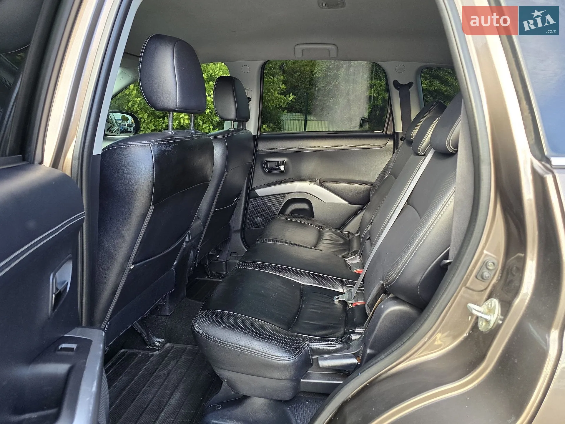 2010 Mitsubishi Outlander - мініатюра 30