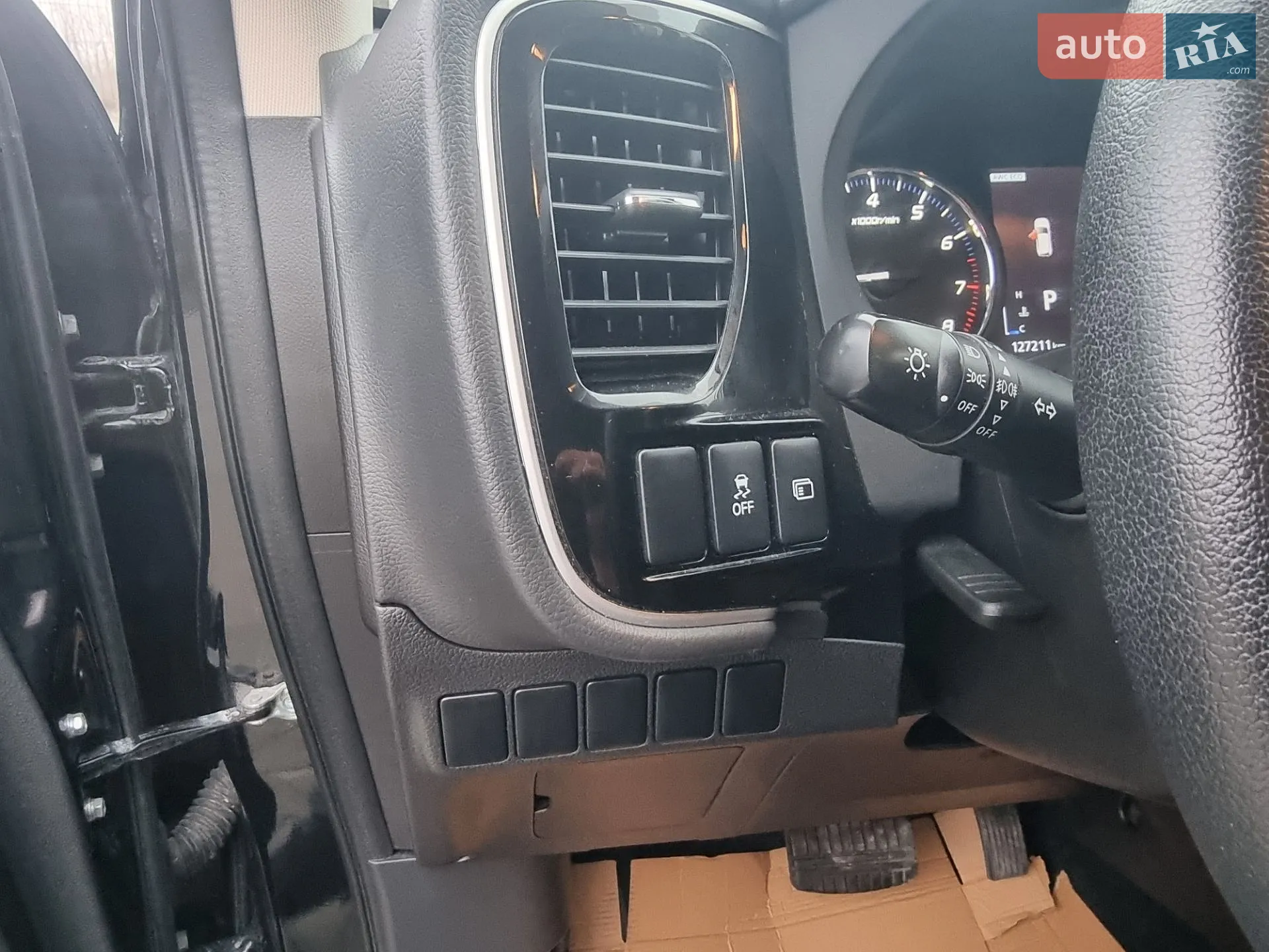 2020 Mitsubishi Outlander - мініатюра 22