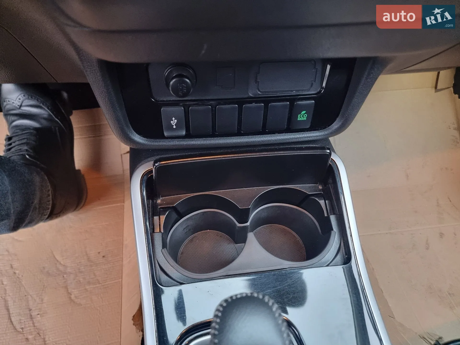 2020 Mitsubishi Outlander - мініатюра 28