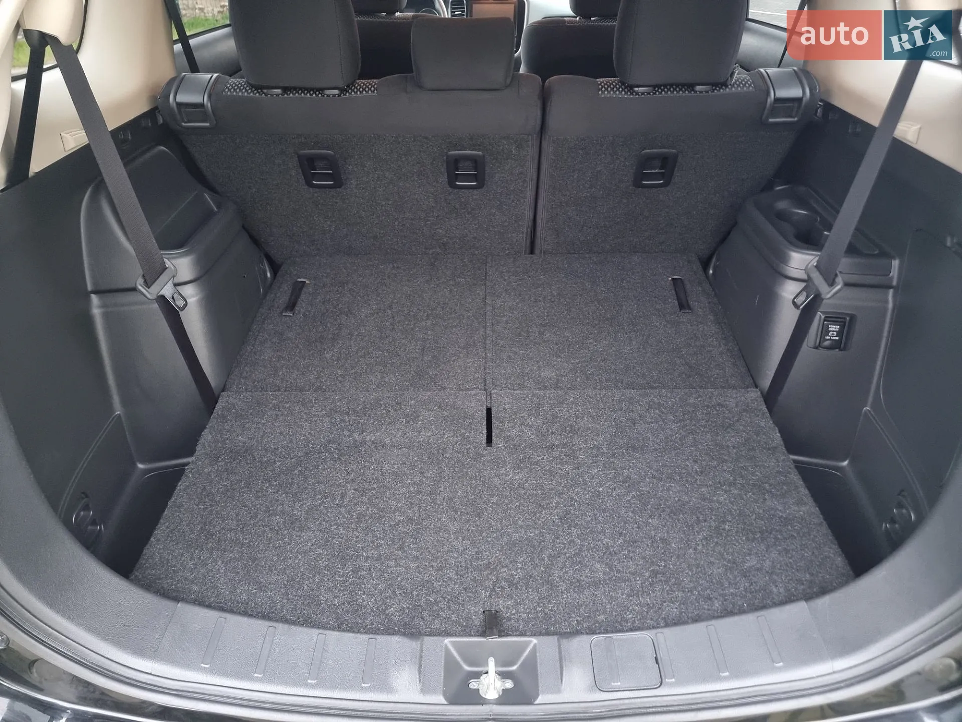 2020 Mitsubishi Outlander - мініатюра 33