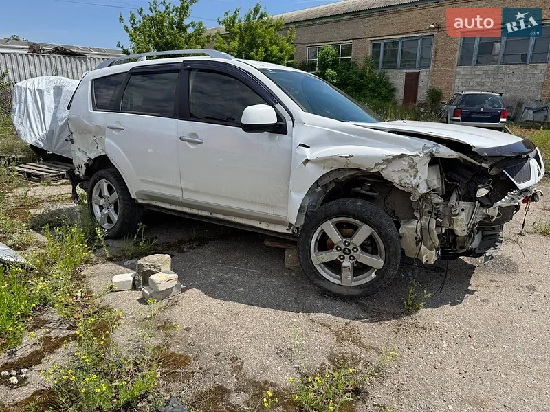 Mitsubishi Outlander 2008