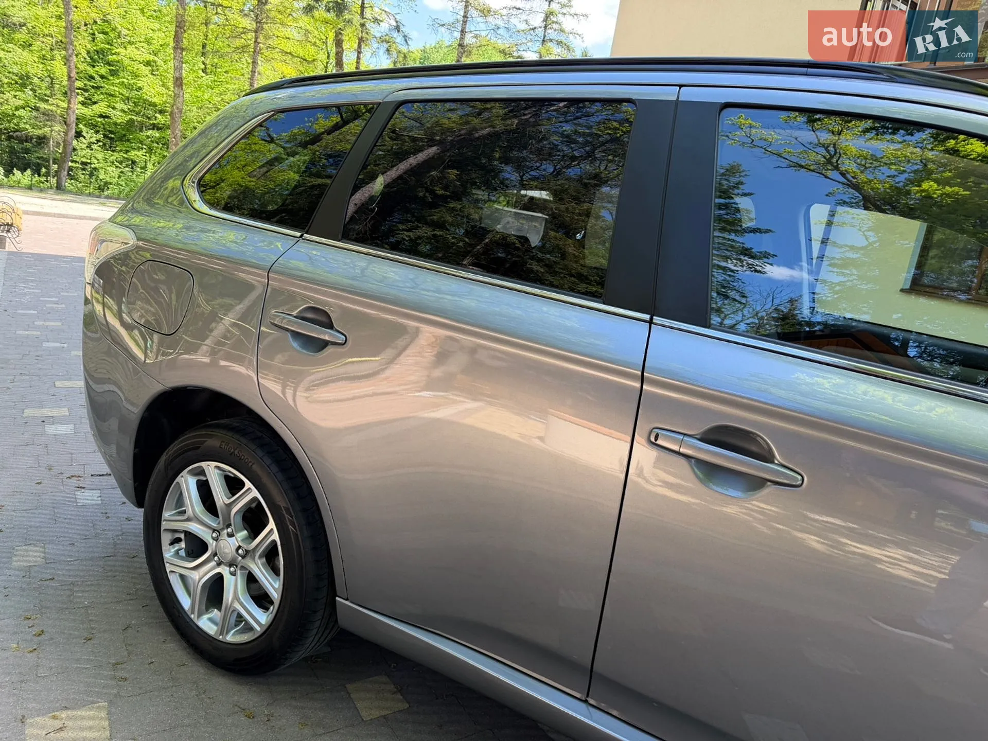 2014 Mitsubishi Outlander - мініатюра 15