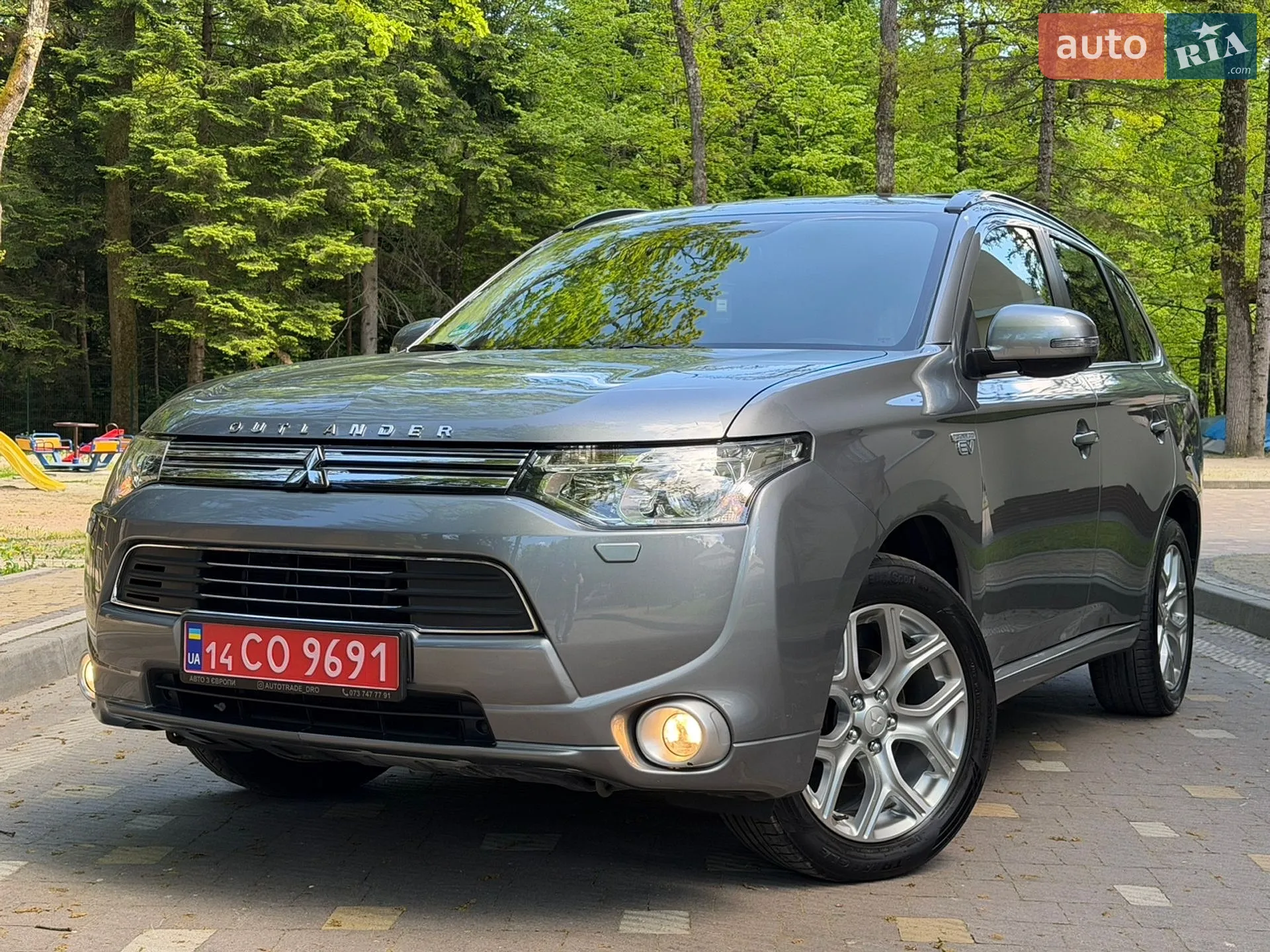 2014 Mitsubishi Outlander - мініатюра 20