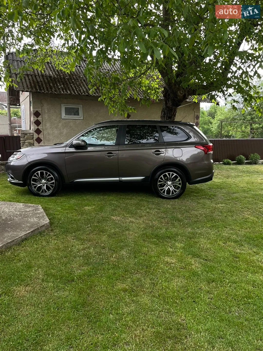 2016 Mitsubishi Outlander - мініатюра 3