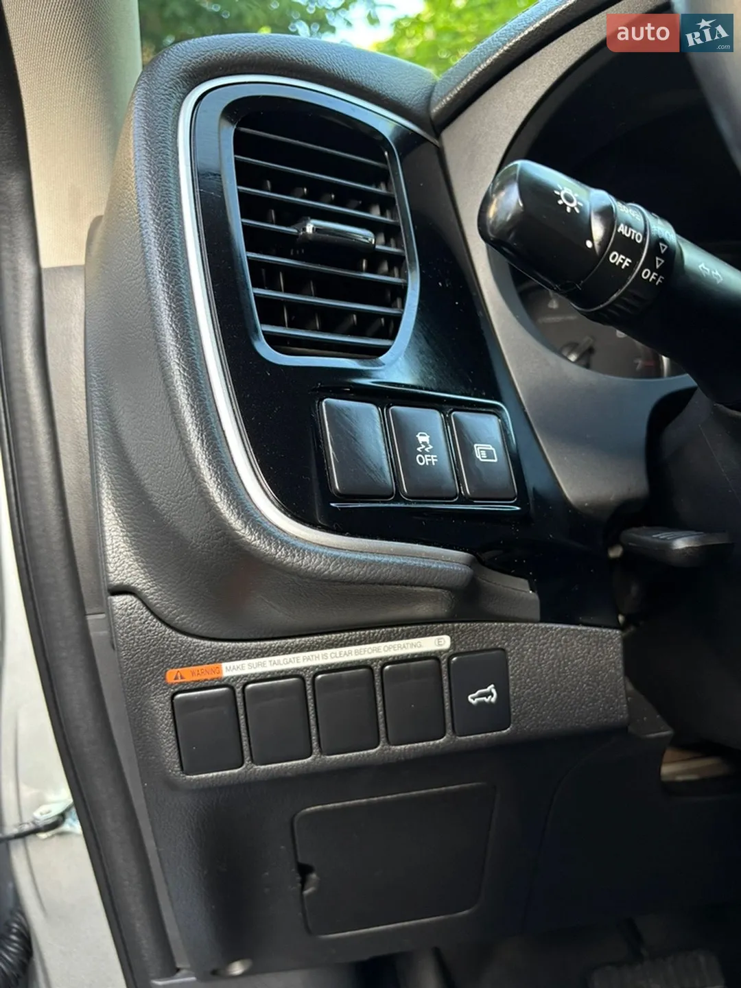 2018 Mitsubishi Outlander - мініатюра 18