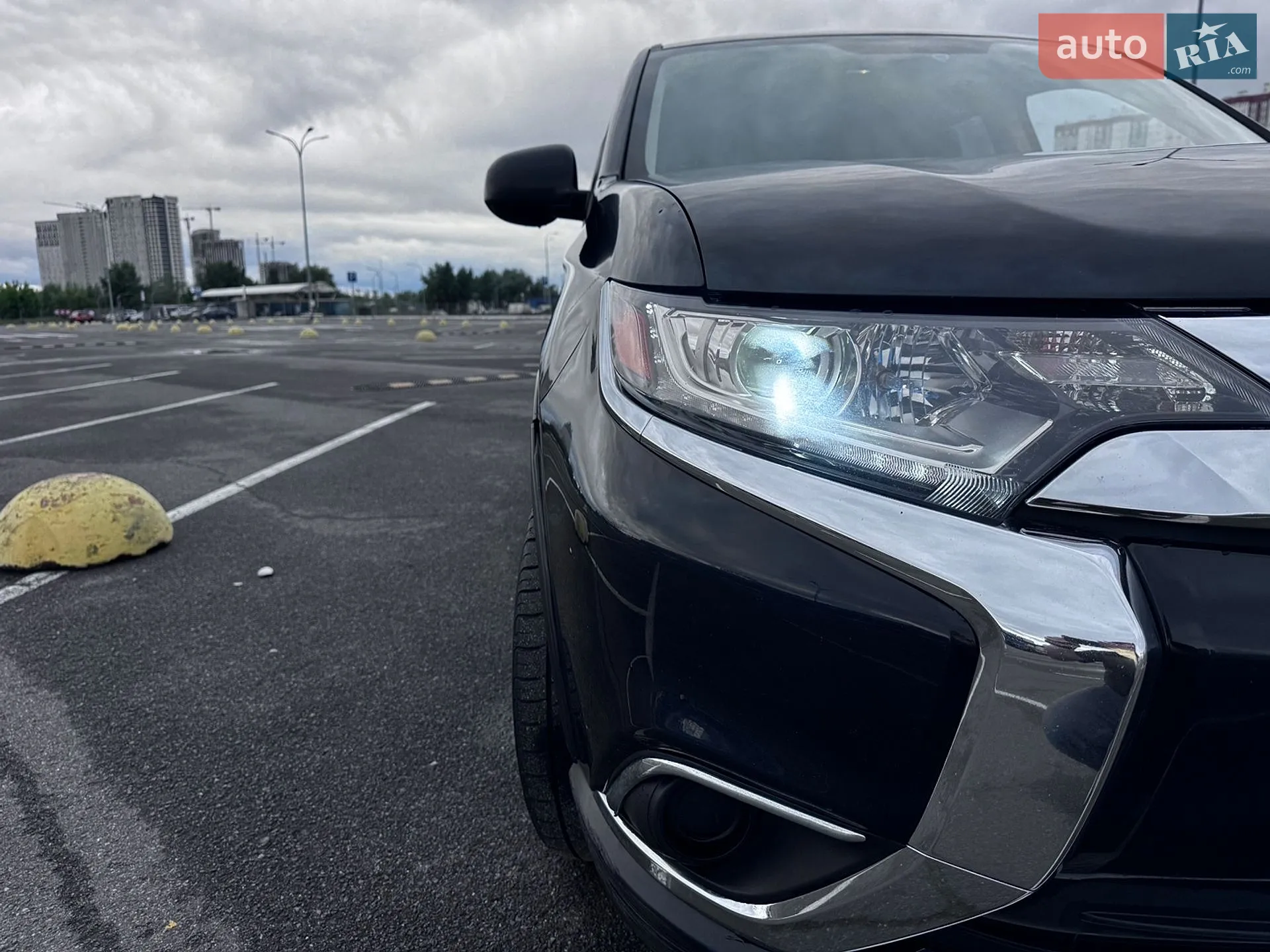 2018 Mitsubishi Outlander - мініатюра 12