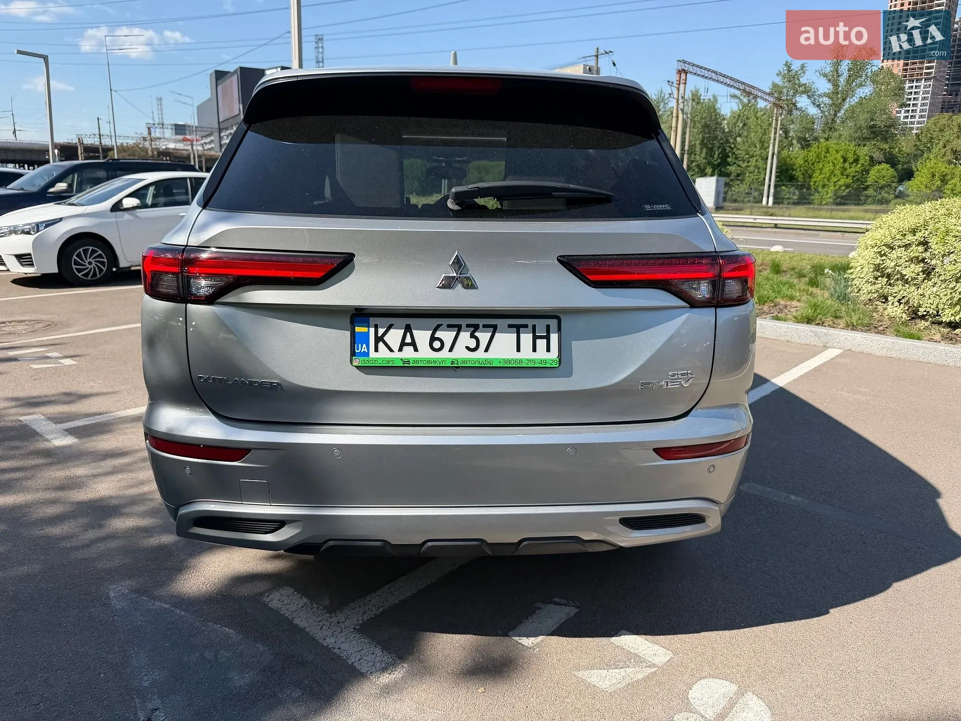2022 Mitsubishi Outlander - мініатюра 22