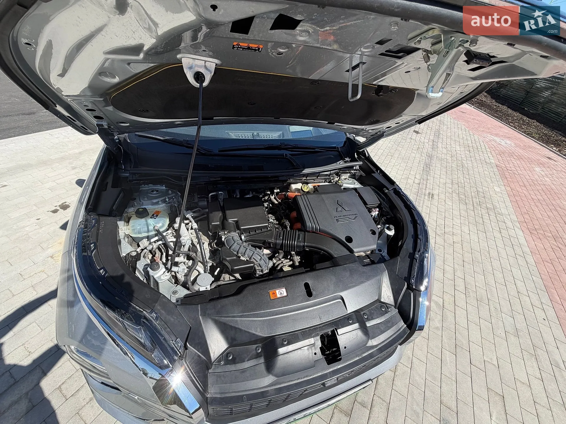 2022 Mitsubishi Outlander - мініатюра 30