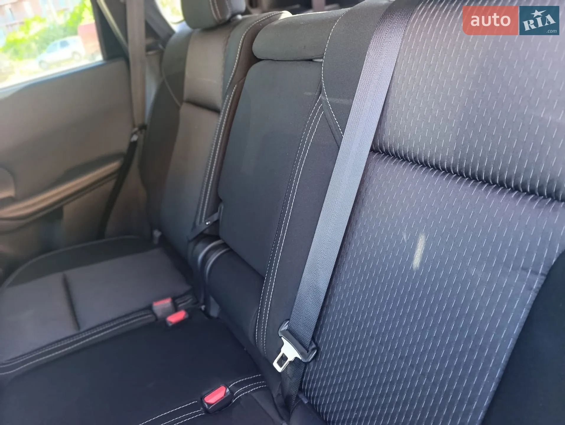 2022 Mitsubishi Outlander - мініатюра 8